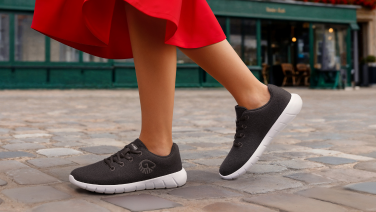 Spring is calling: how to combine merino runners for a fresh look